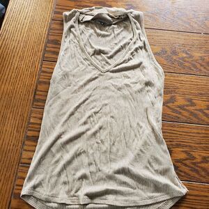 Kendall and kylie tan v neck  tank top xs